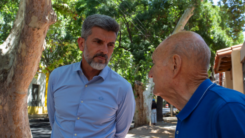 Ulpiano Suarez supervisó obras de asfalto en calle Avellaneda